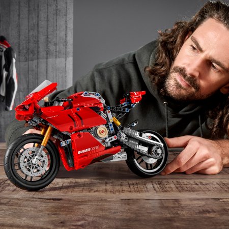 42107 LEGO® Technic Ducati Panigale V4 R 42107